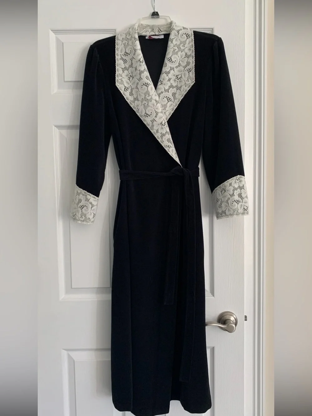 Vanity Fair Robe